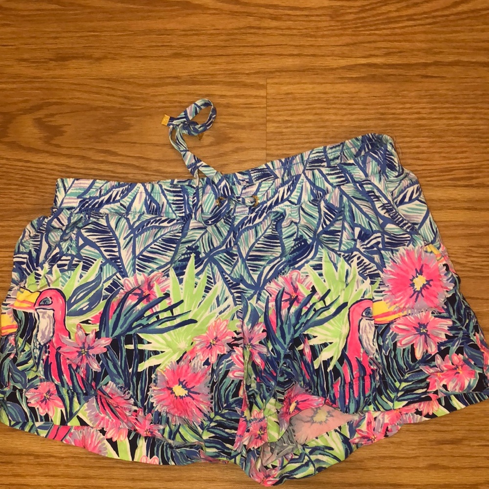 Lilly Pulitzer drawstring shorts, size xs